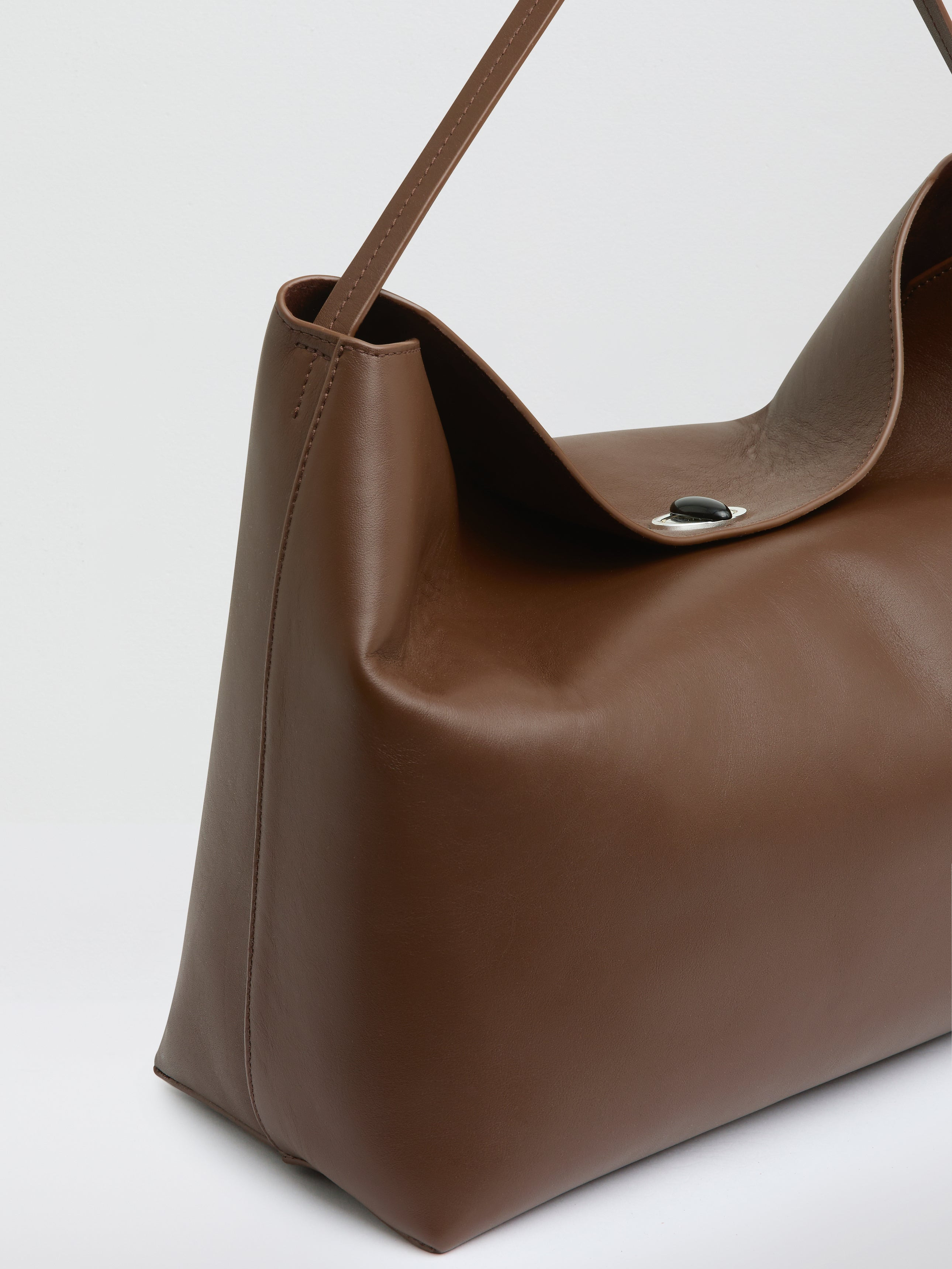 Turnlock Grande Shoulder Bag - 2