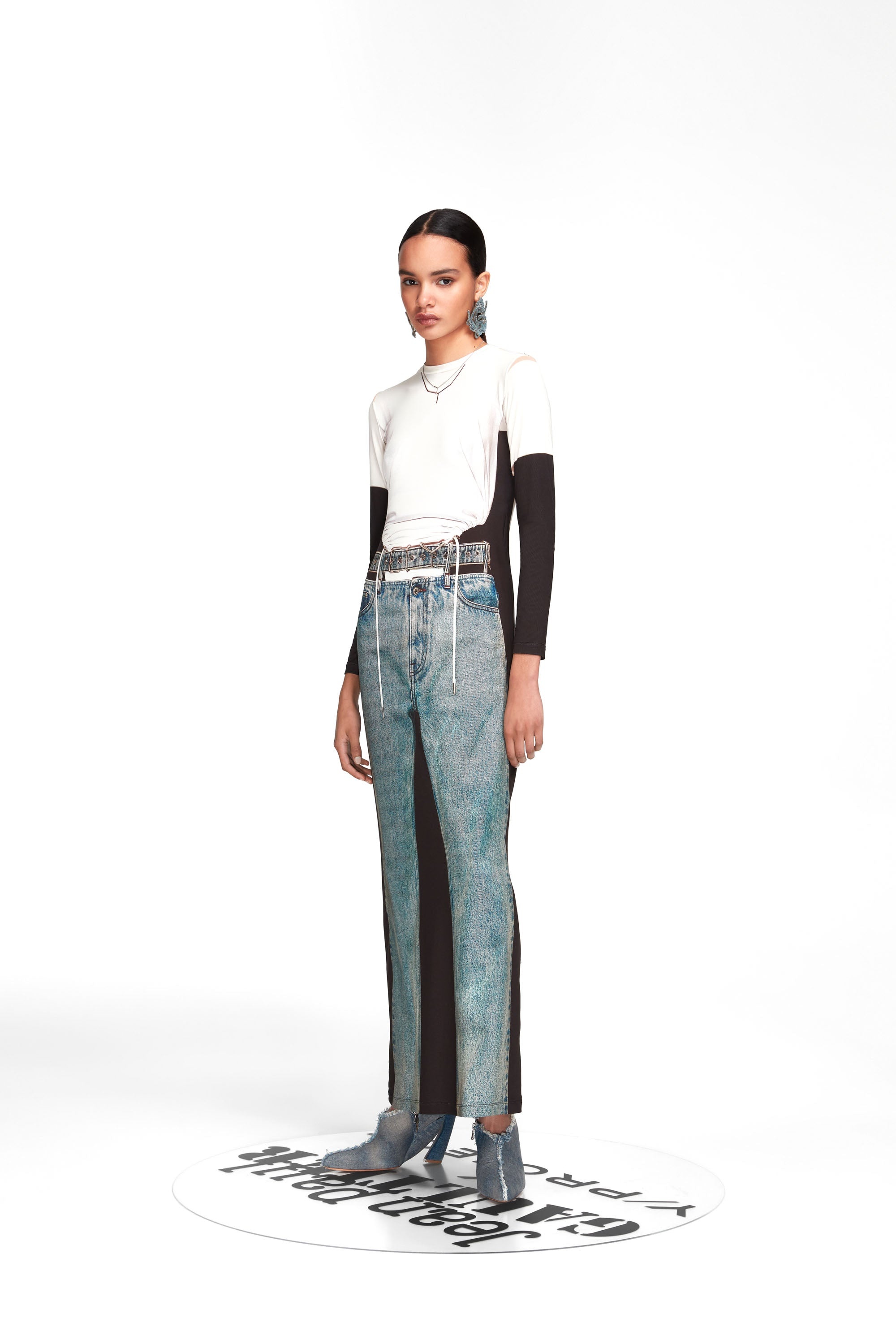 Trompe L'Oeil Y Belt Denim Maxi Dress - 4