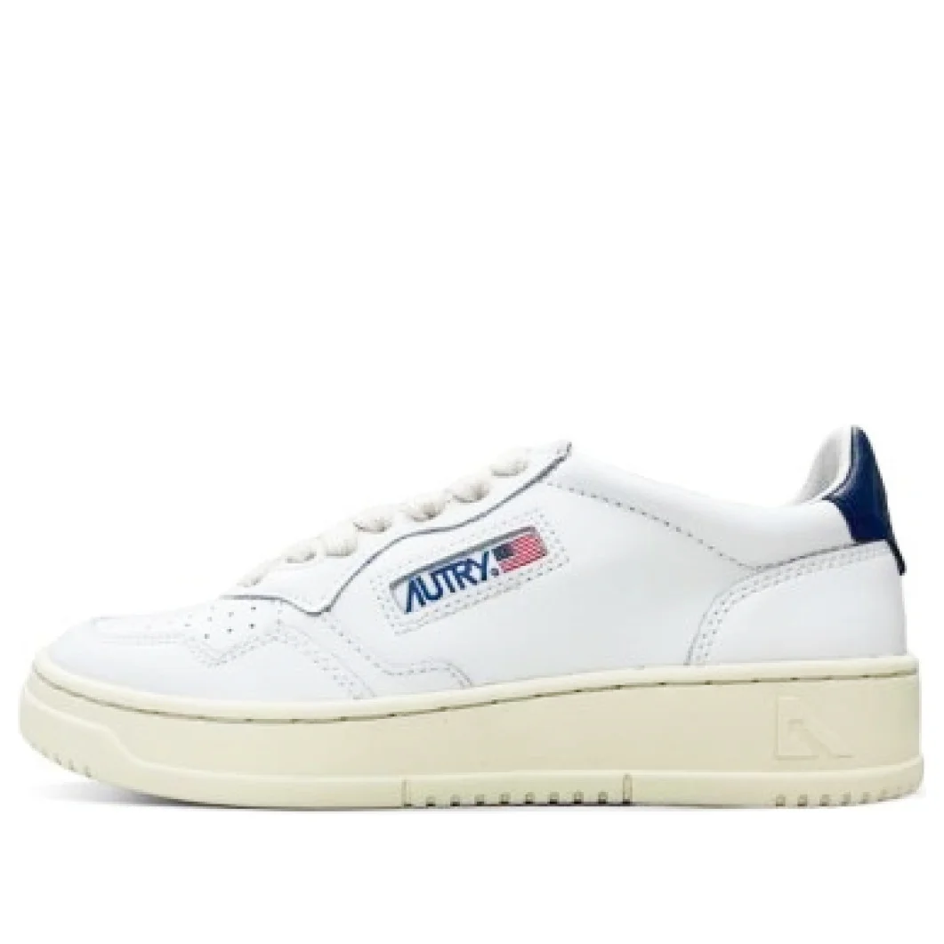 (WMNS) Autry Medalist Low Leather 'White Black' AULW-LL22 - 1