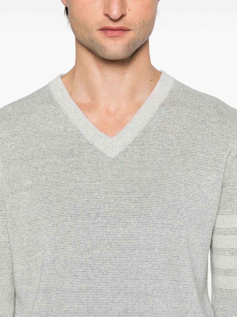 THOM BROWNE - Men Textured Striped Stitch Relaxed Fit V Neck Pullover - 4