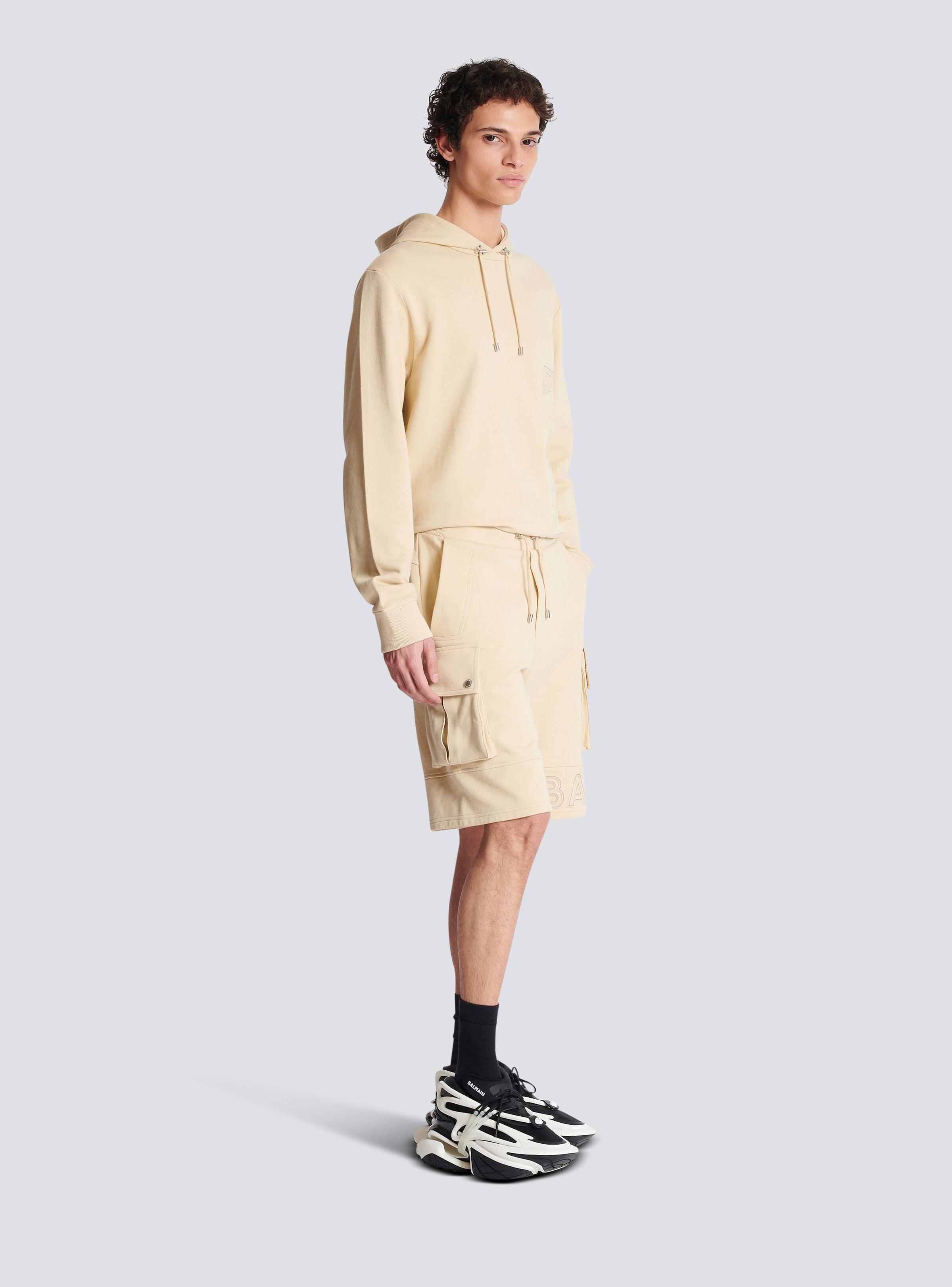 Cargo shorts with reflective Balmain logo - 3