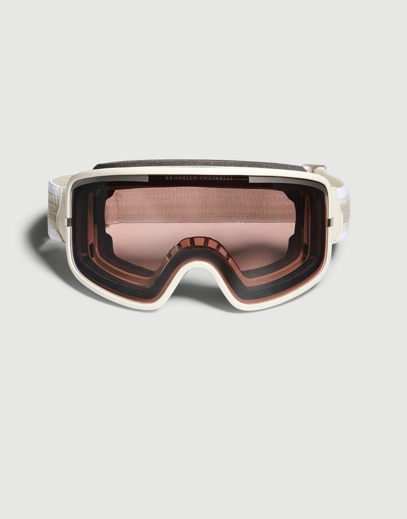 Ski goggles with extra lens 1