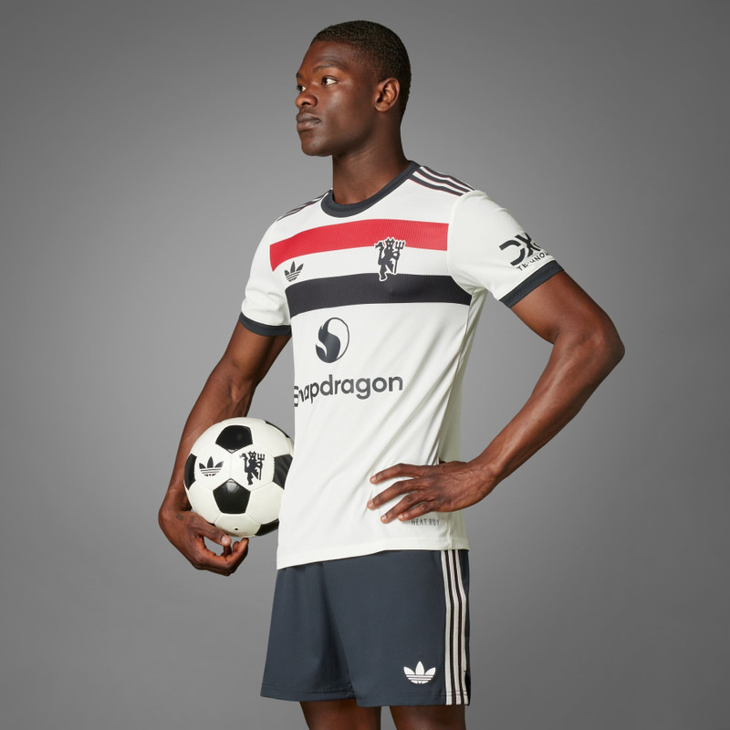 adidas Manchester United 24/25 Third Authentic Jersey outlook