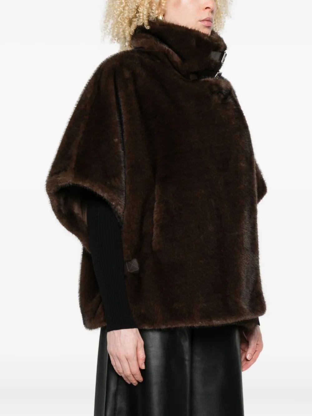 `Comodino` Faux Fur Cape - 4