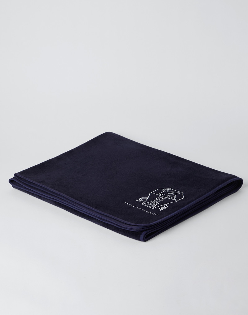 Cotton terrycloth beach towel with linen piping 1