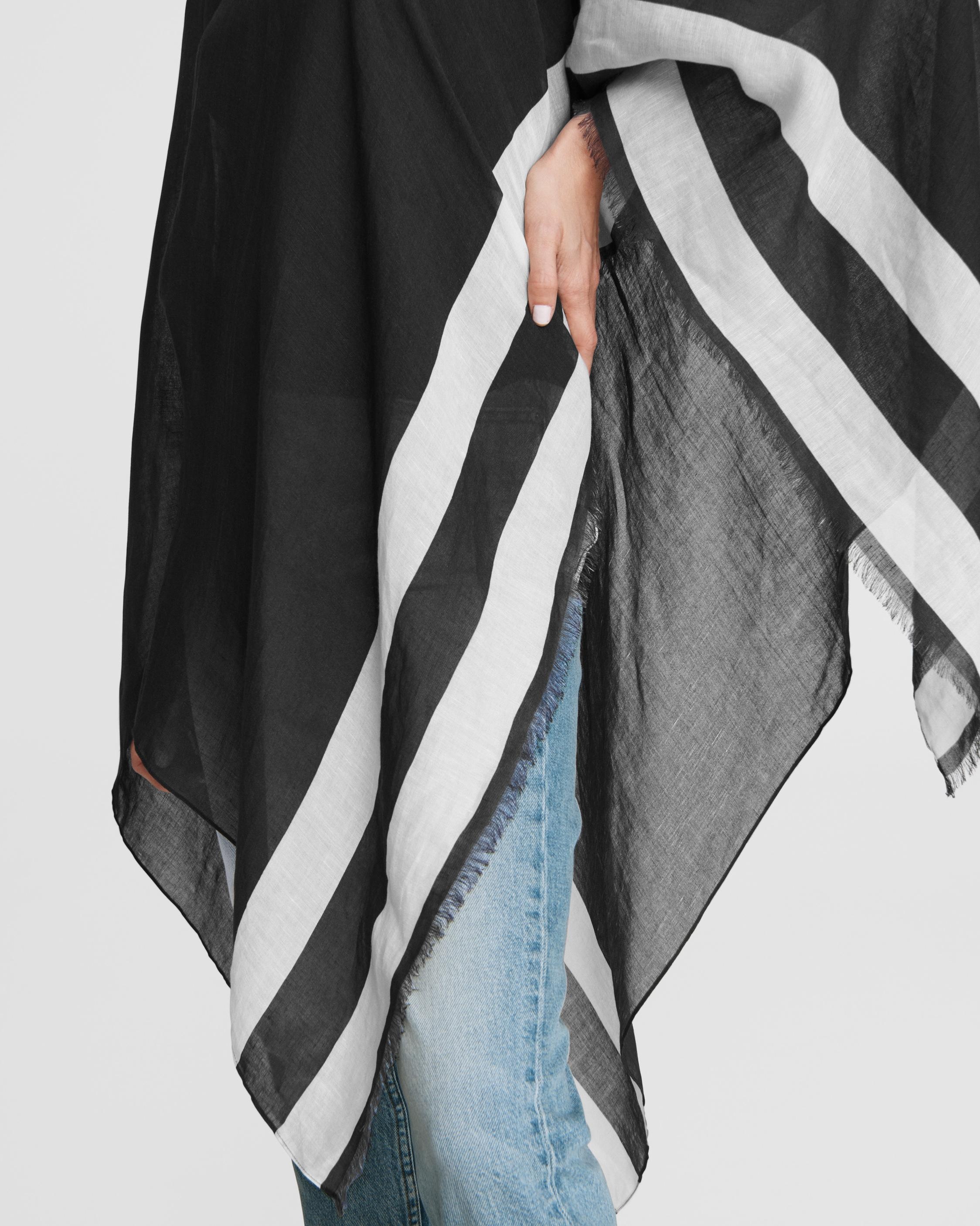 Hera Linen Beach Wrap
Lightweight Poncho - 6