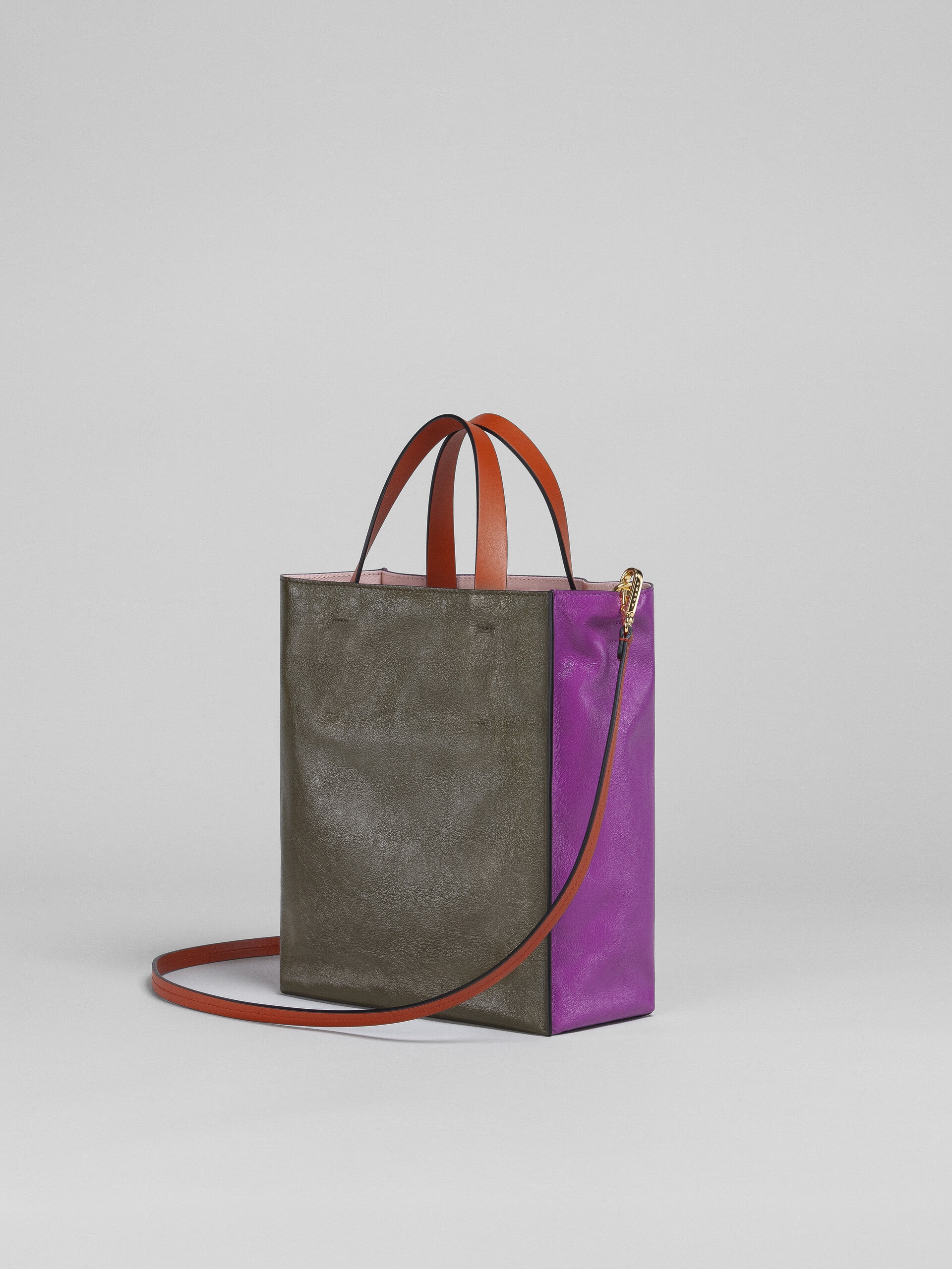 MUSEO SOFT SMALL BAG IN FUCHSIA AND GREEN LEATHER - 3