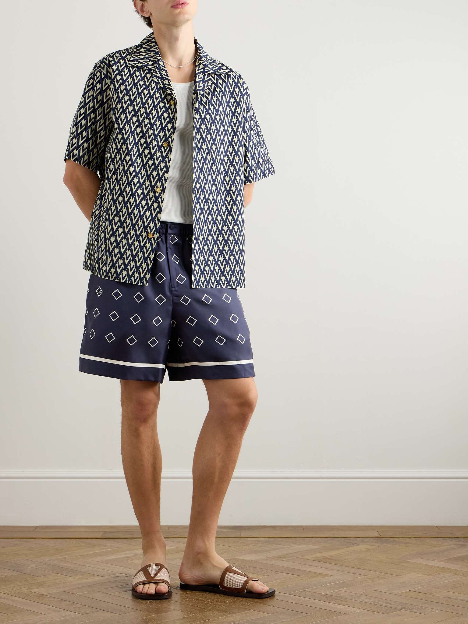 Straight-Leg Printed Silk-Twill Shorts - 2