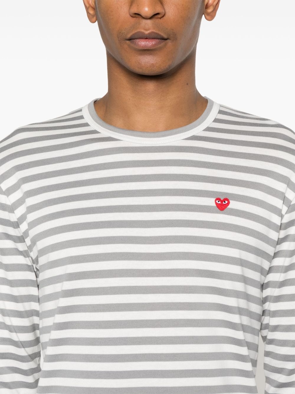 Mini Heart-patch T-shirt - 5