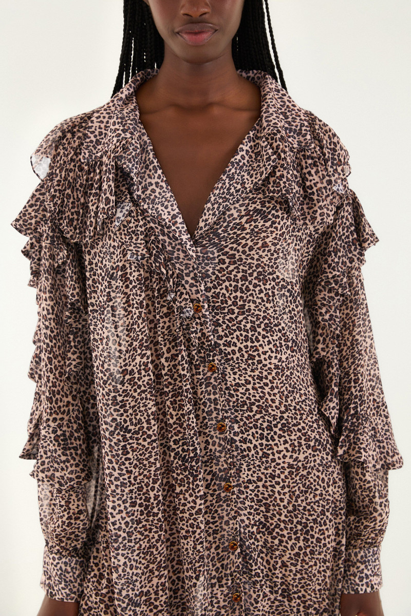 FARM RIO Pink Baby Leopard Long Sleeve Angled Frill Maxi Dress outlook