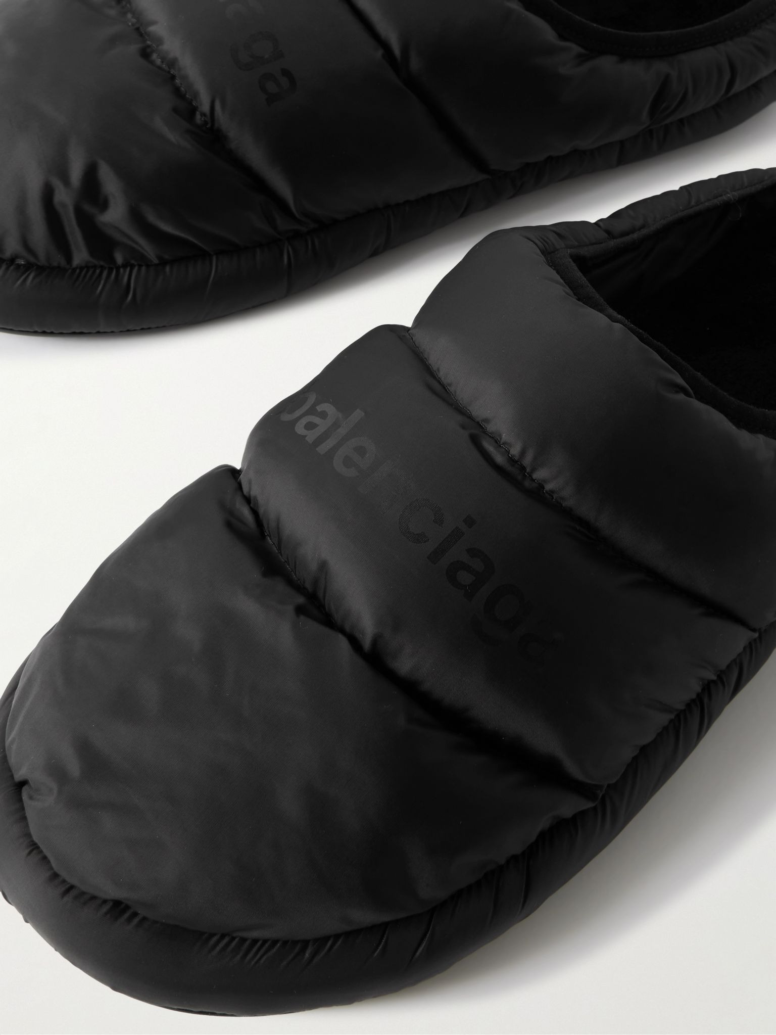 Alaska Logo-Print Quilted Nylon Slippers Black - 4