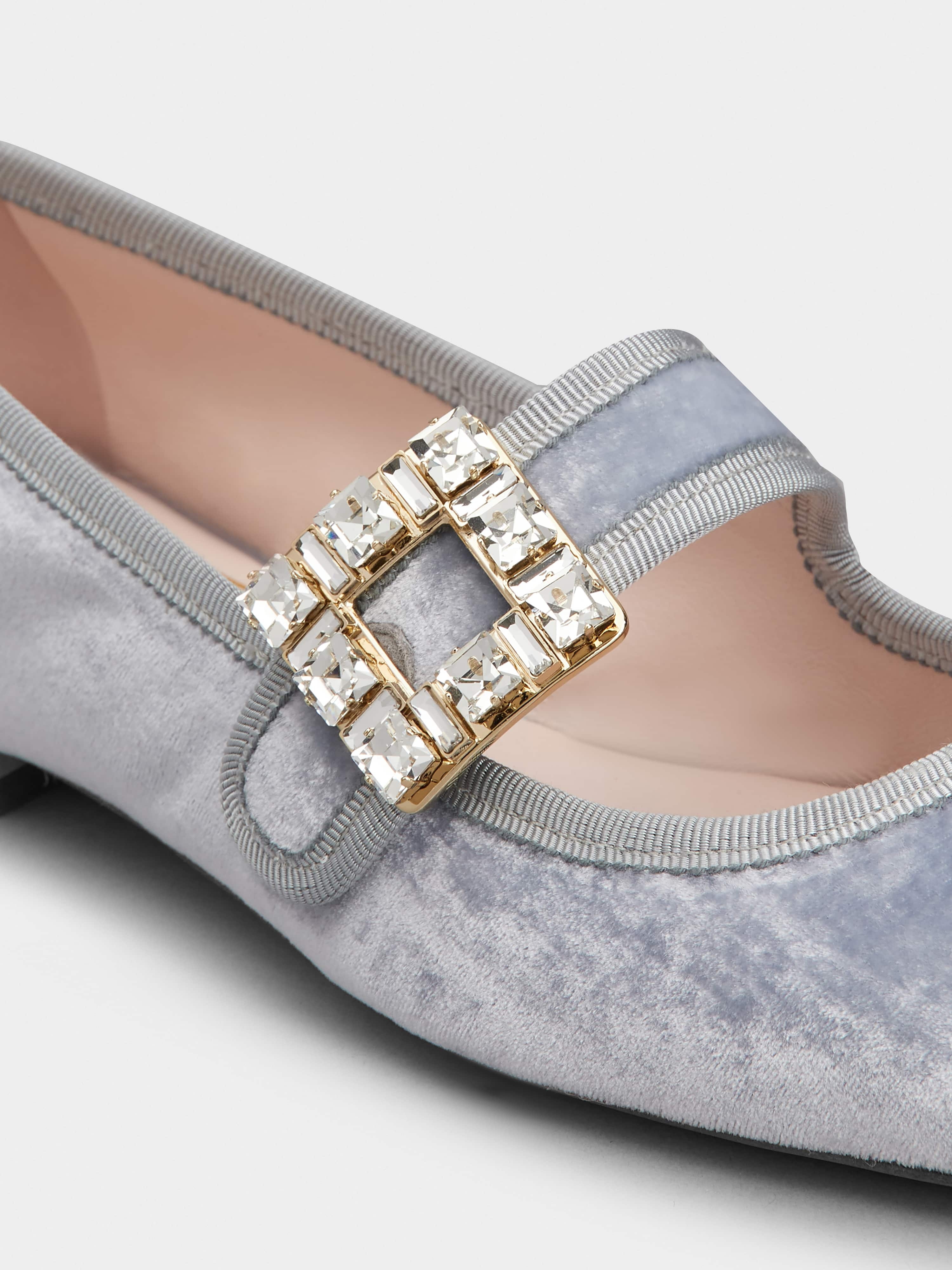 Très Vivier Strass Buckle Babies Ballerinas in Velvet - 3