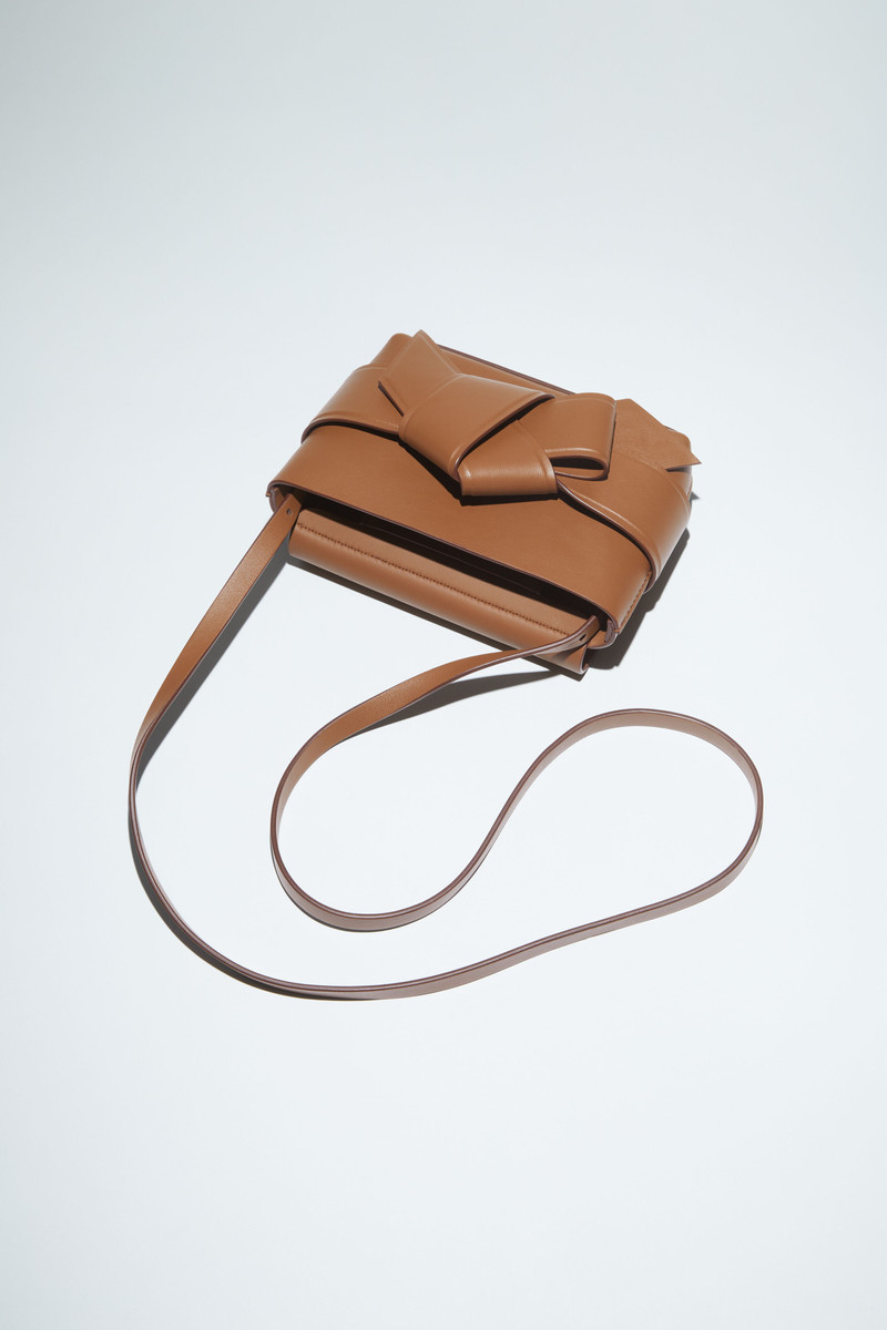 Musubi mini crossbody bag - Camel brown 5