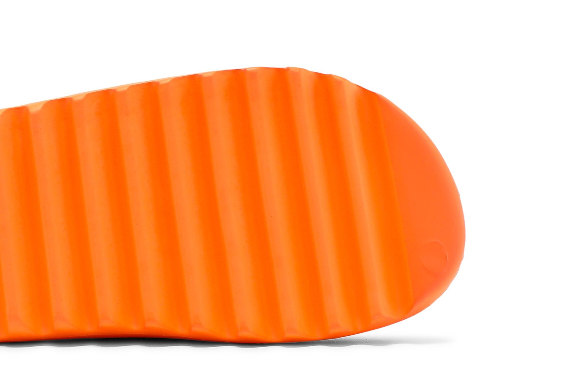 Yeezy Slides 'Enflame Orange' - 5