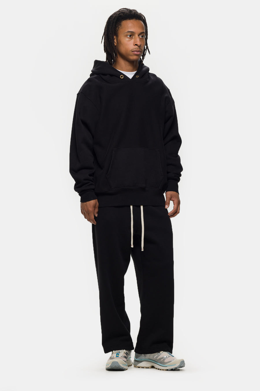 Cropped Relaxed  Pant in Jet Black - 2