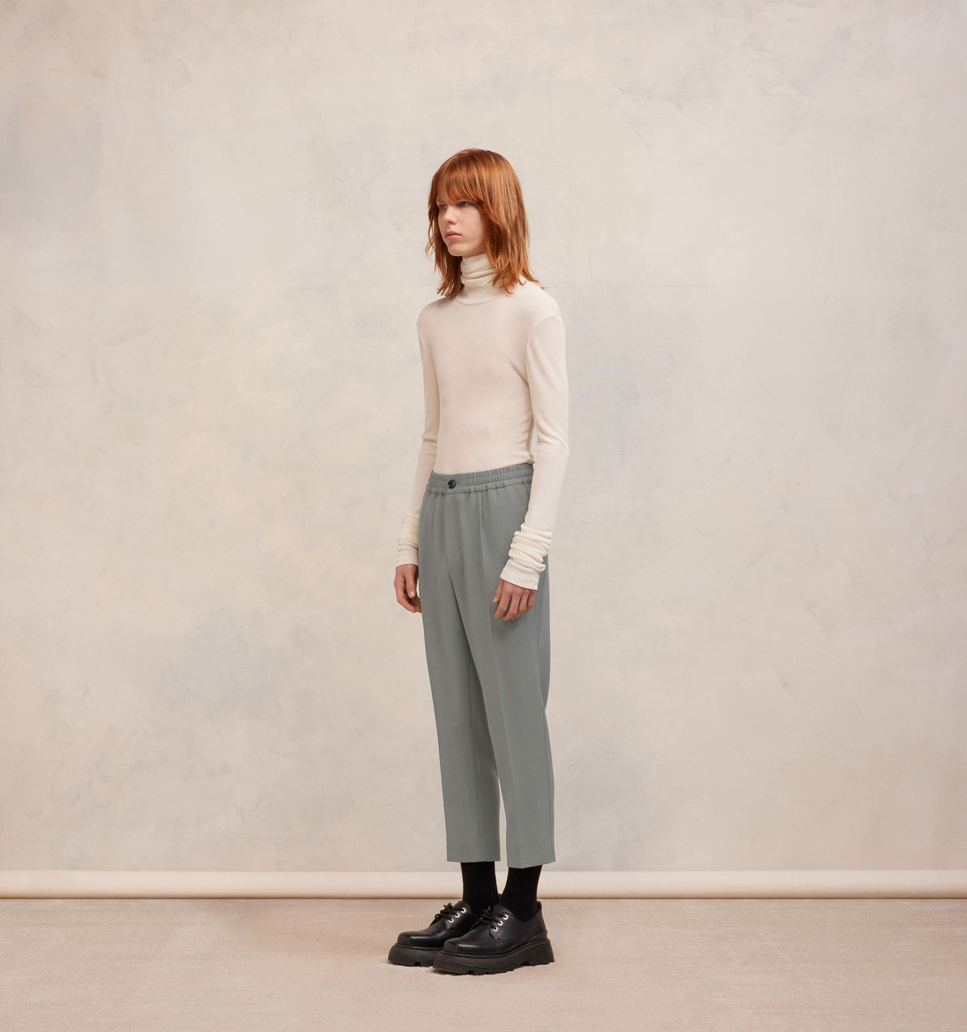 Elasticated Waist Cropped Fit Trousers - 4