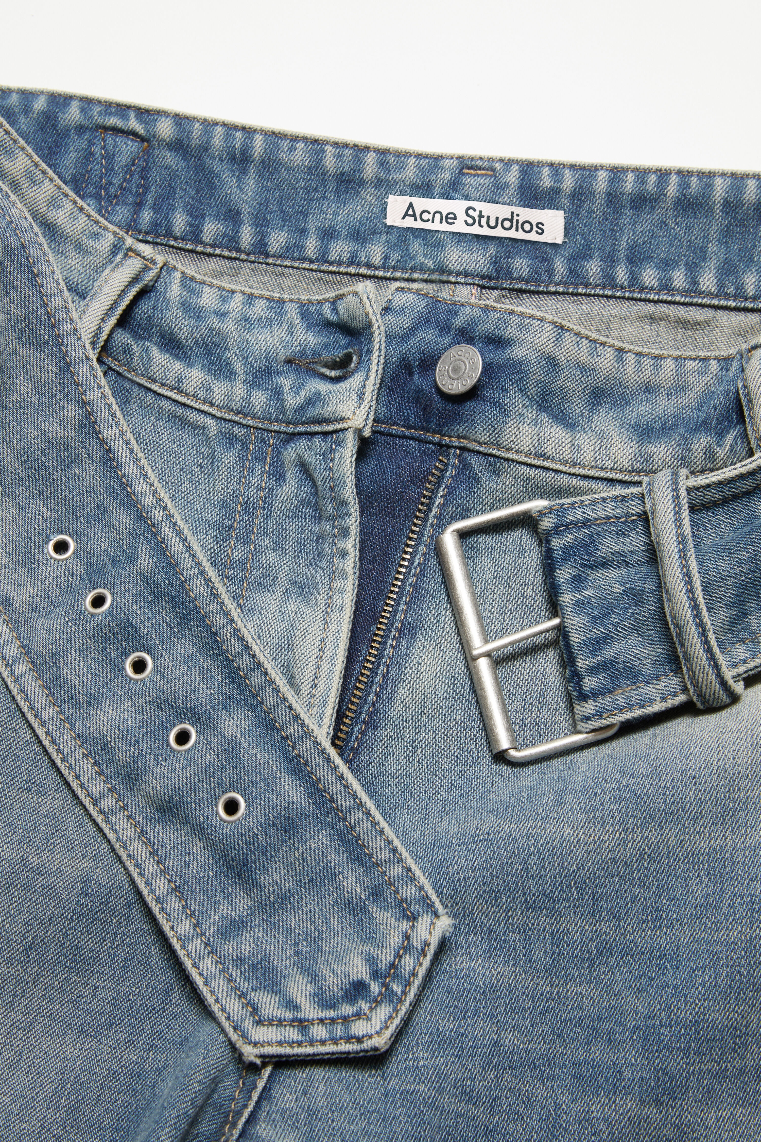 Belted jeans - Relaxed fit - Mid Blue - 9