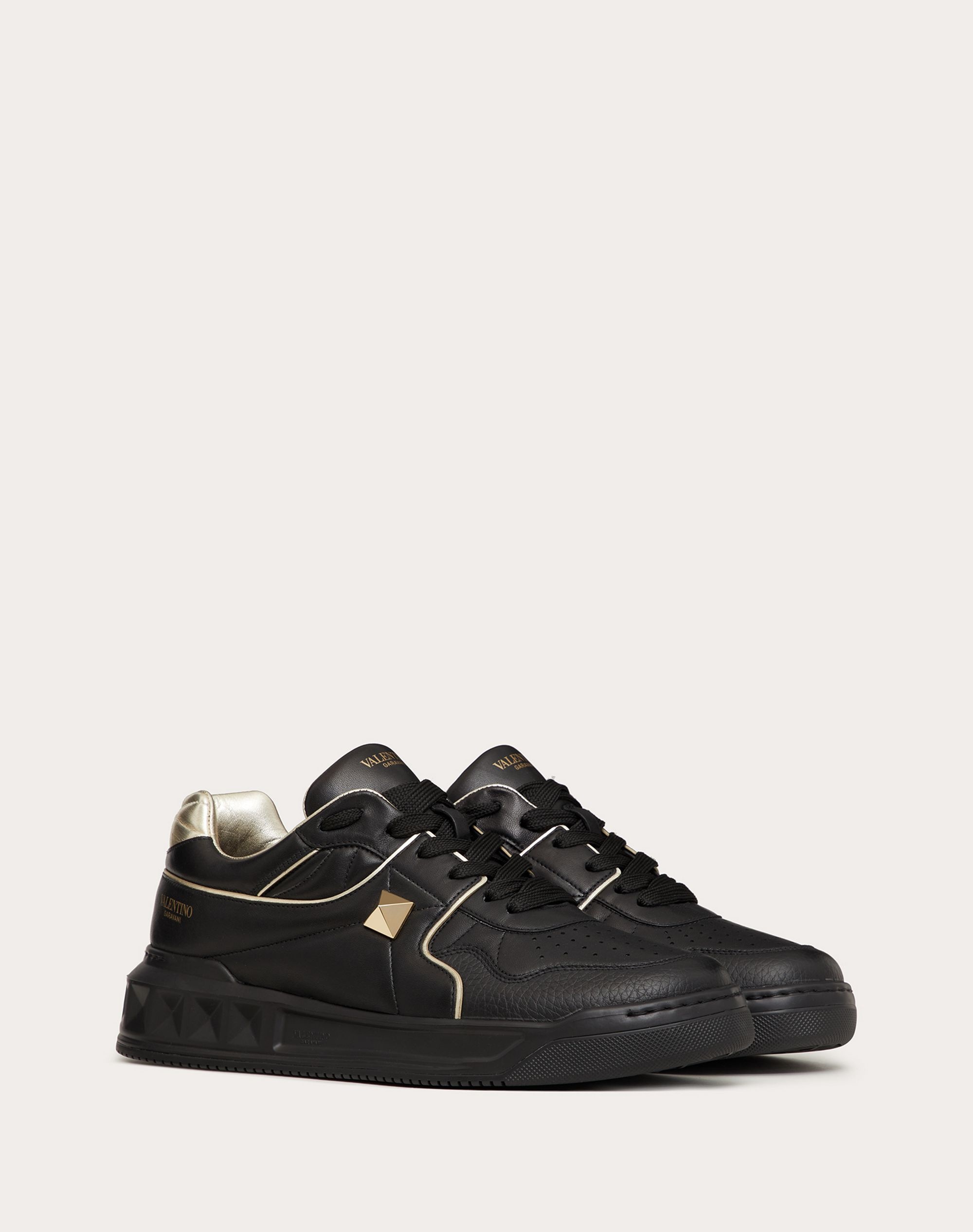 ONE STUD Low-Top Sneaker in Nappa Leather - 2