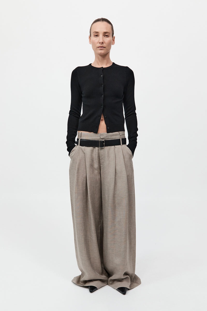 Classic Cardigan - Black - 2