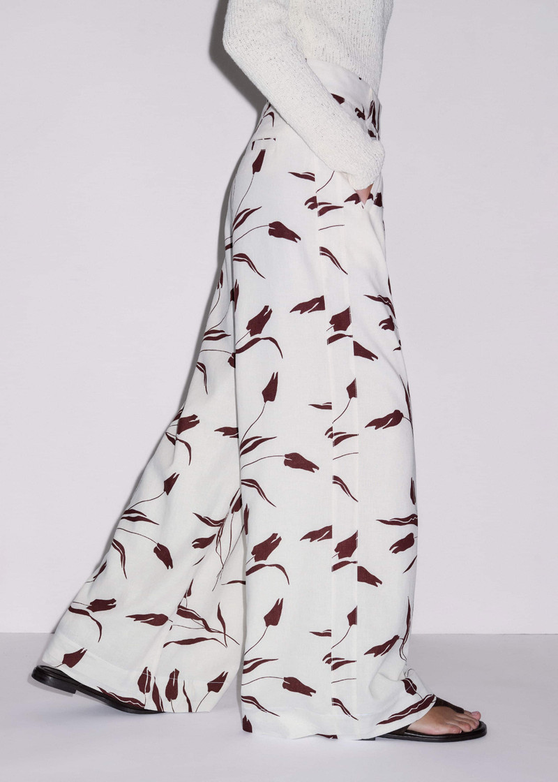 Wide-Leg Pant 4