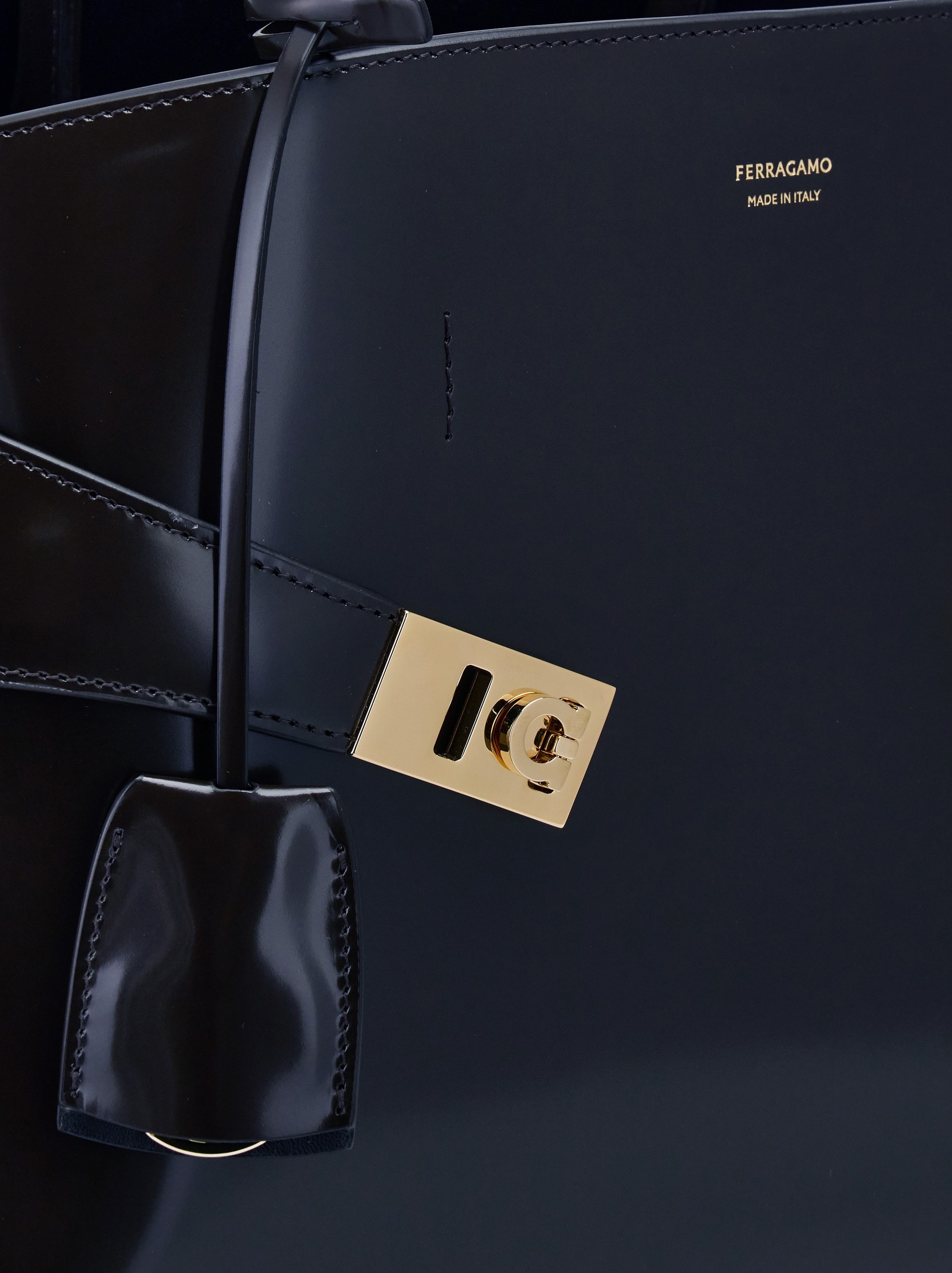 Hug handbag (M) - 7
