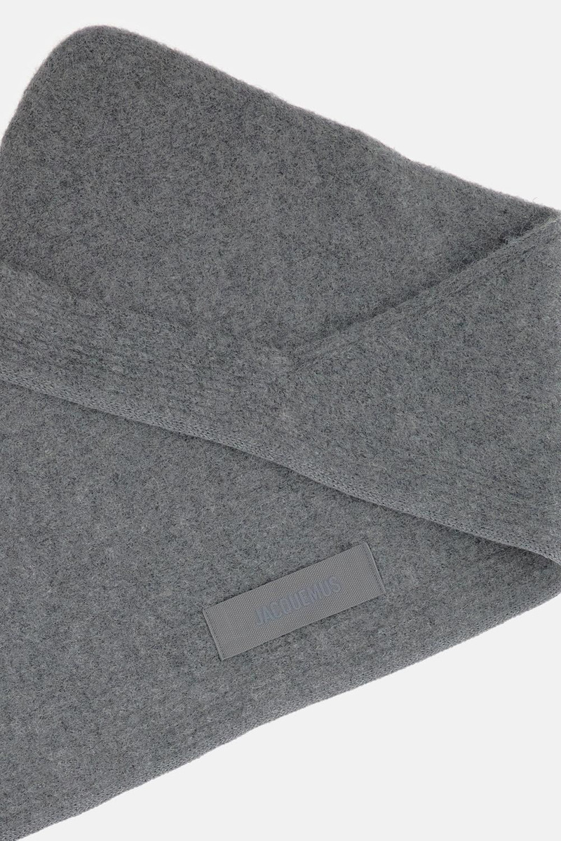 JACQUEMUS THE GROS GRAIN SCARF outlook