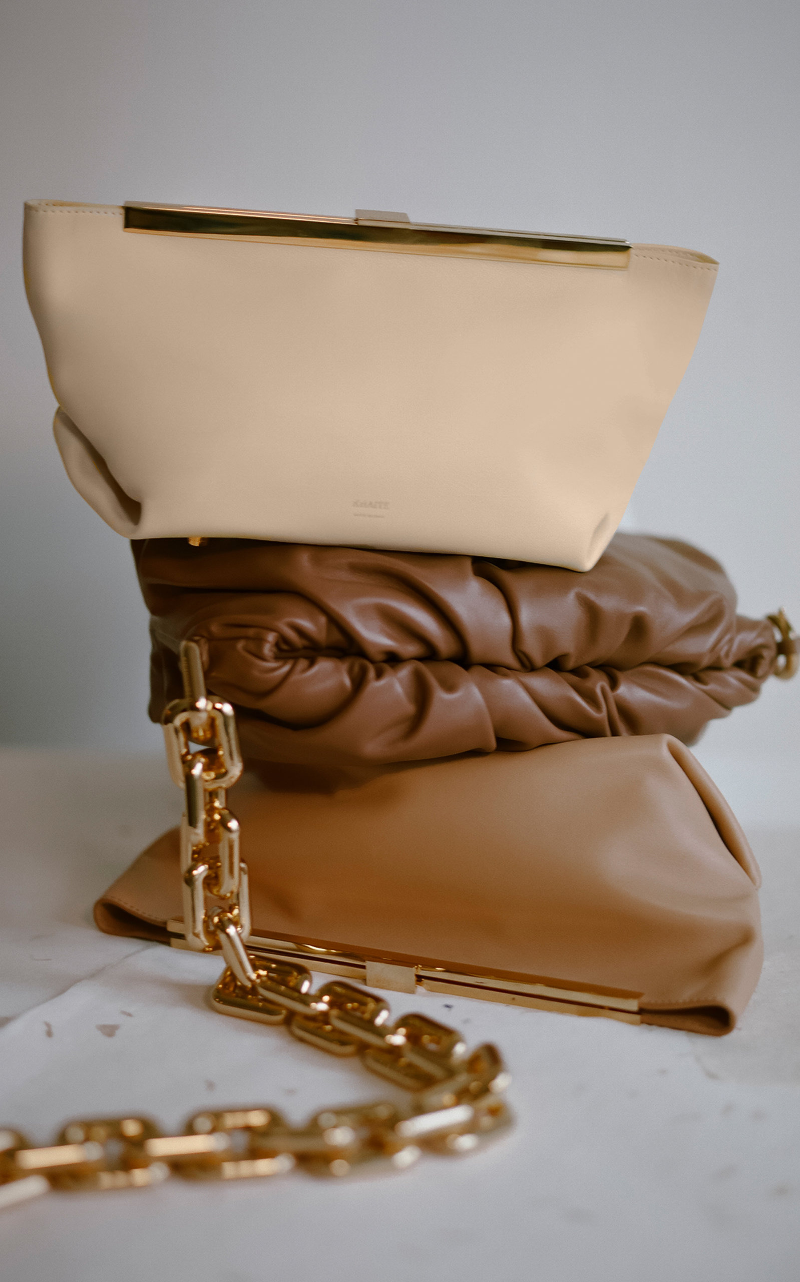 The Chain Pouch Leather Clutch brown - 3