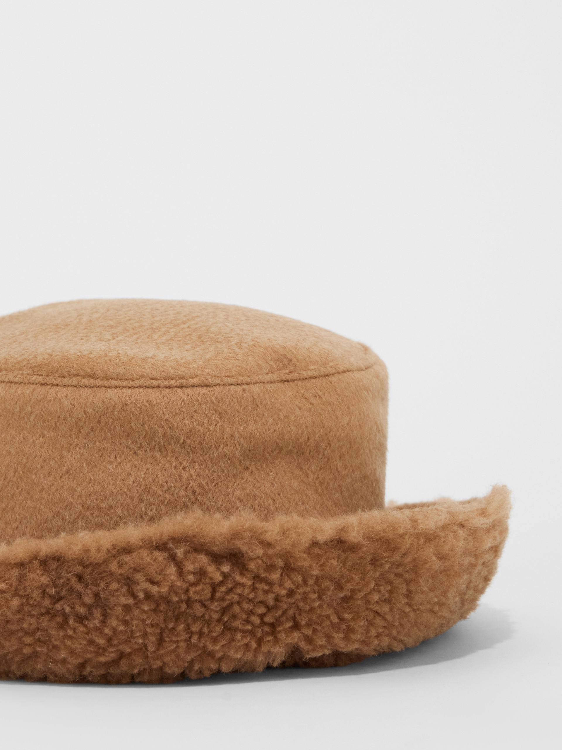 FIDUCIA Reversible Teddy fabric and camel colour hat - 2