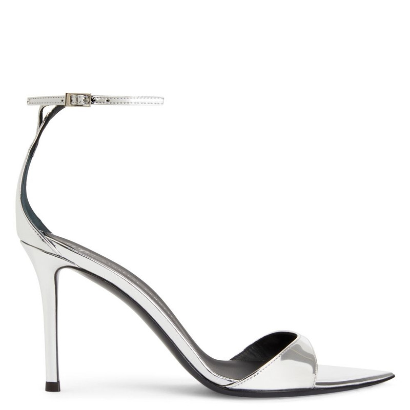 Intriigo Strap 1