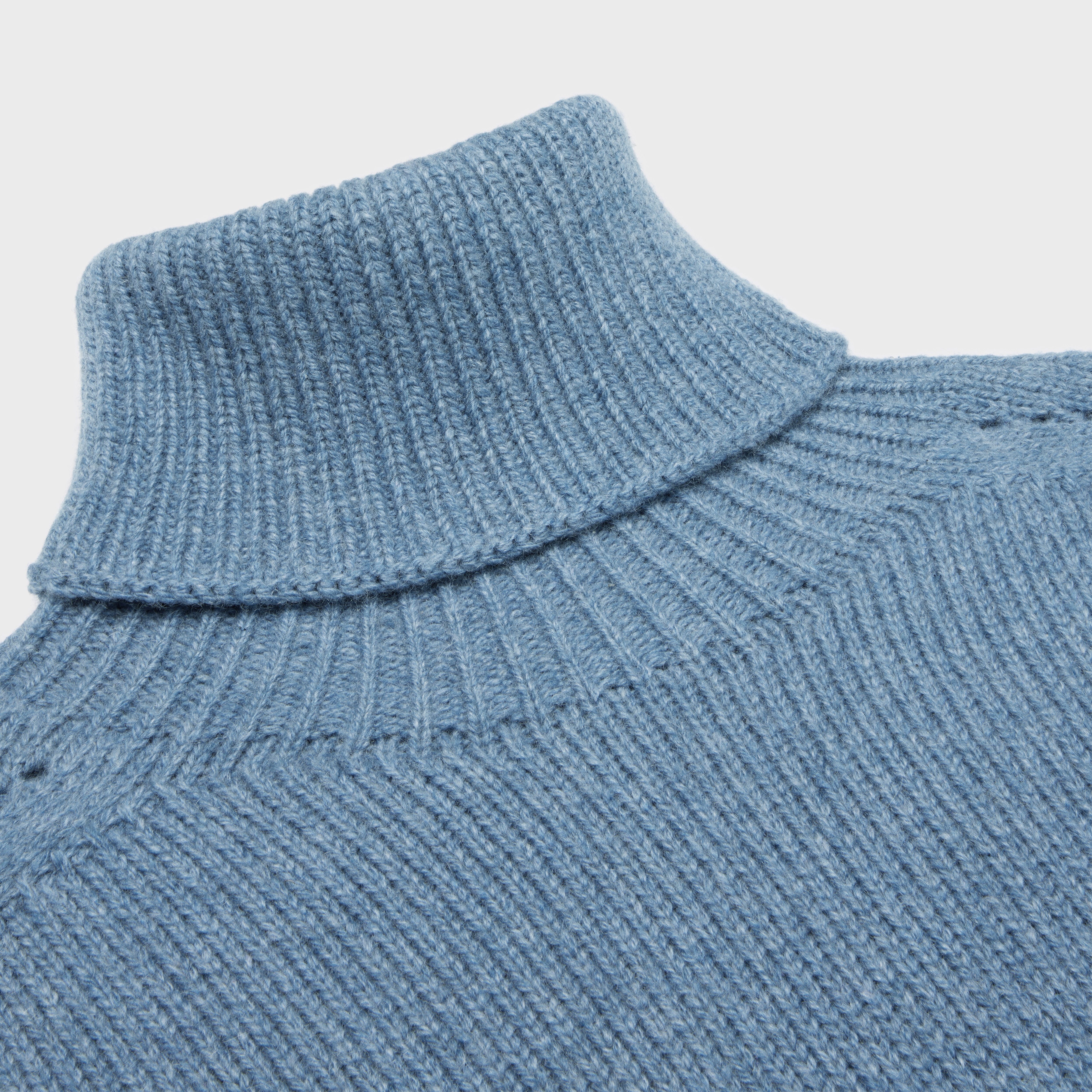 turtleneck sweater in seamless cashmere - 3