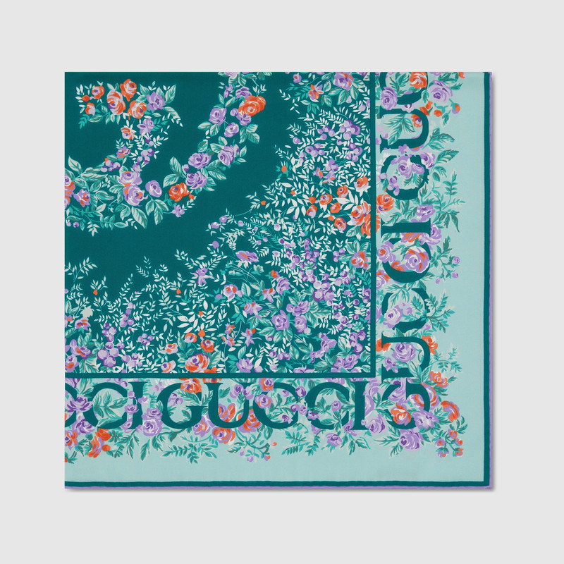 GUCCI Printed silk twill carré outlook