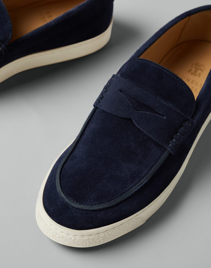 Suede loafer sneakers with natural rubber sole 3