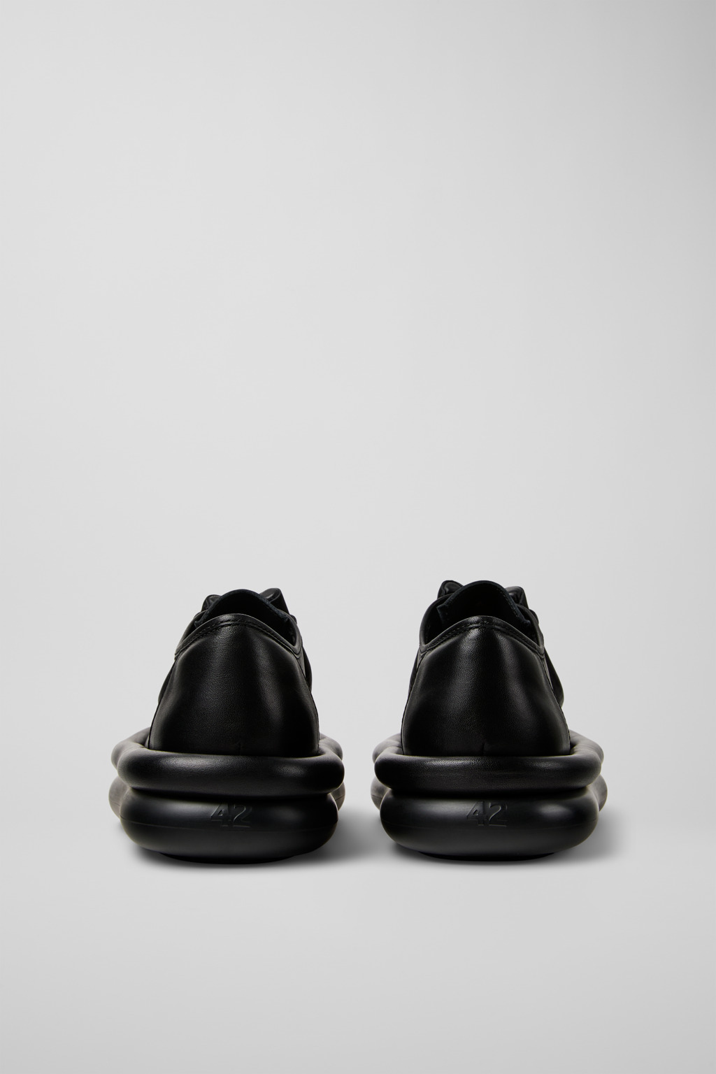 Black leather shoes - 3