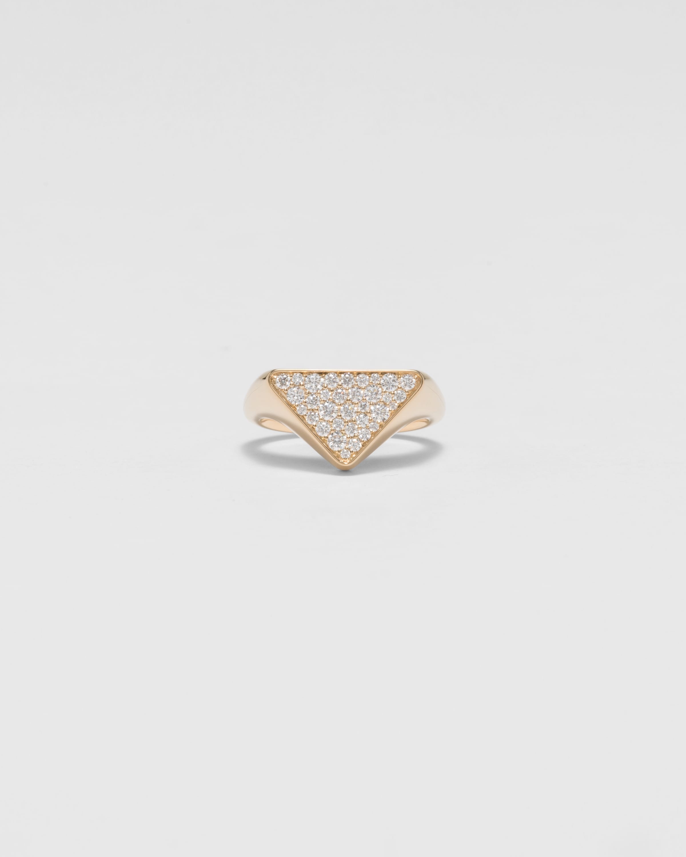 Eternal Gold signet ring in yellow gold with diamonds - 1