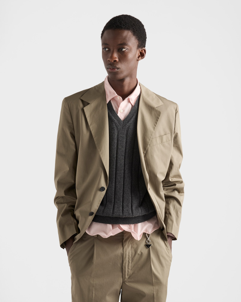 Cashmere V-neck vest 4