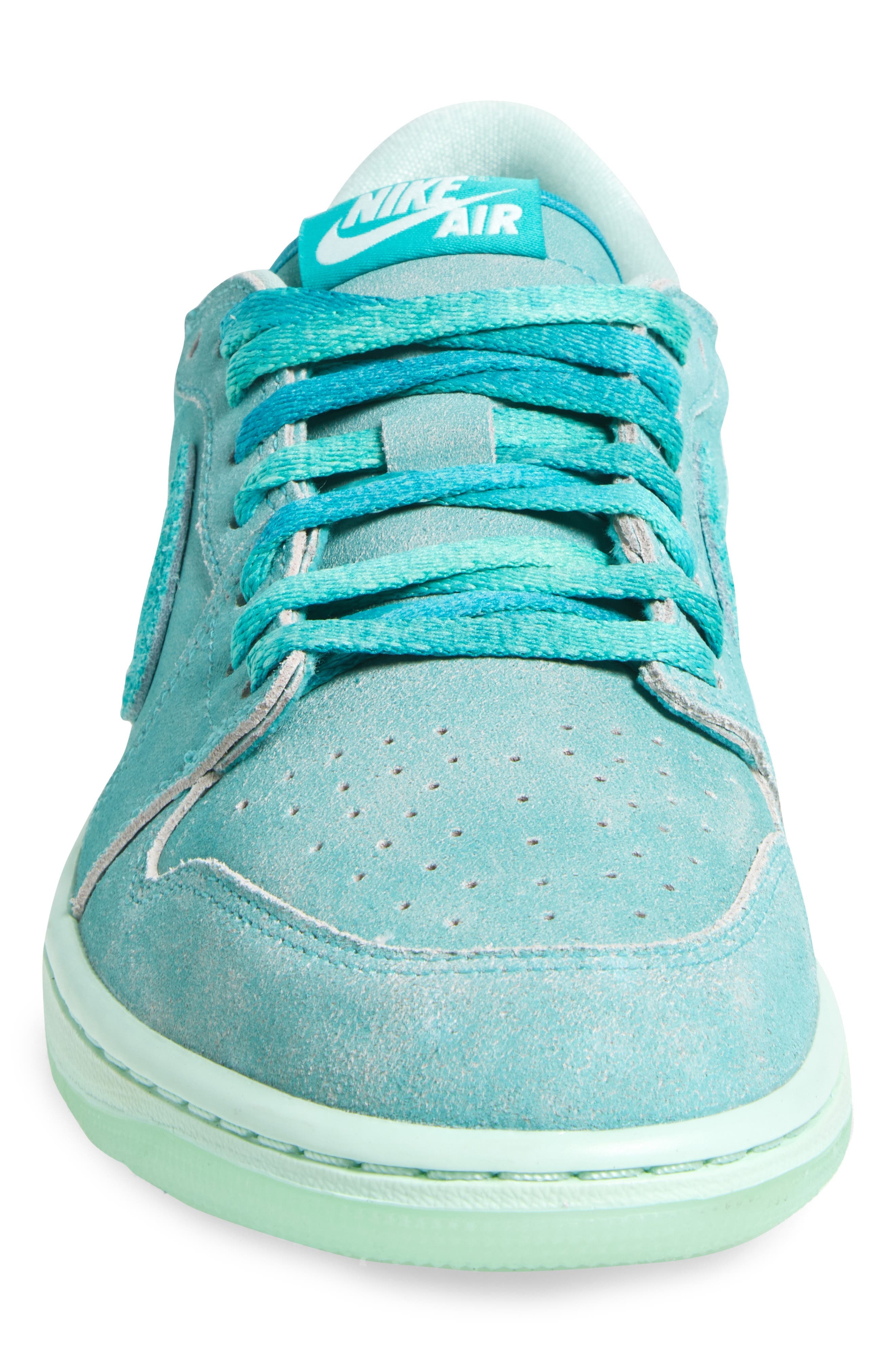Air Jordan 1 Retro Low Basketball Sneaker in Washed Teal/Teal/Igloo at Nordstrom - 4