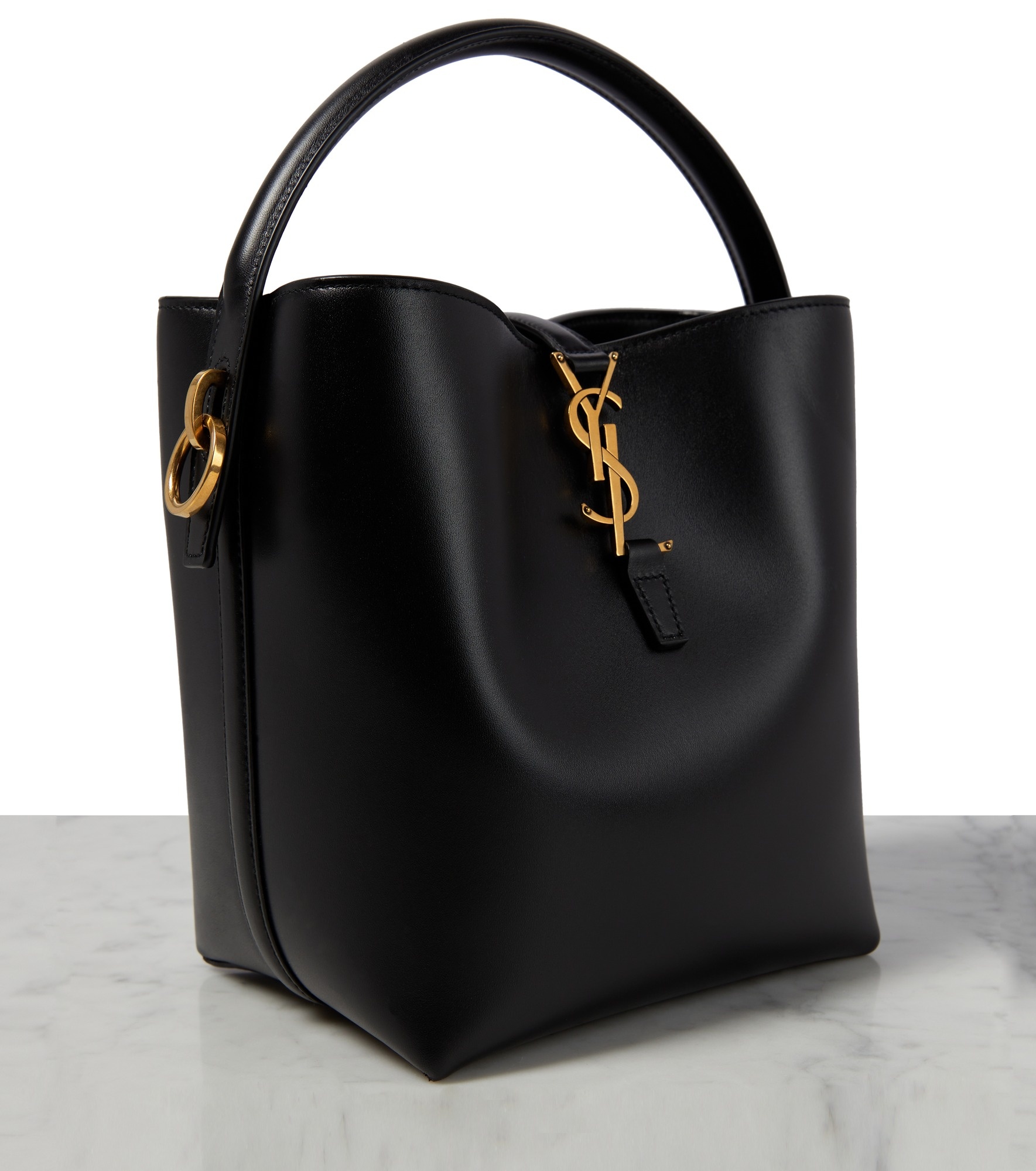 Le 37 Small leather bucket bag - 6