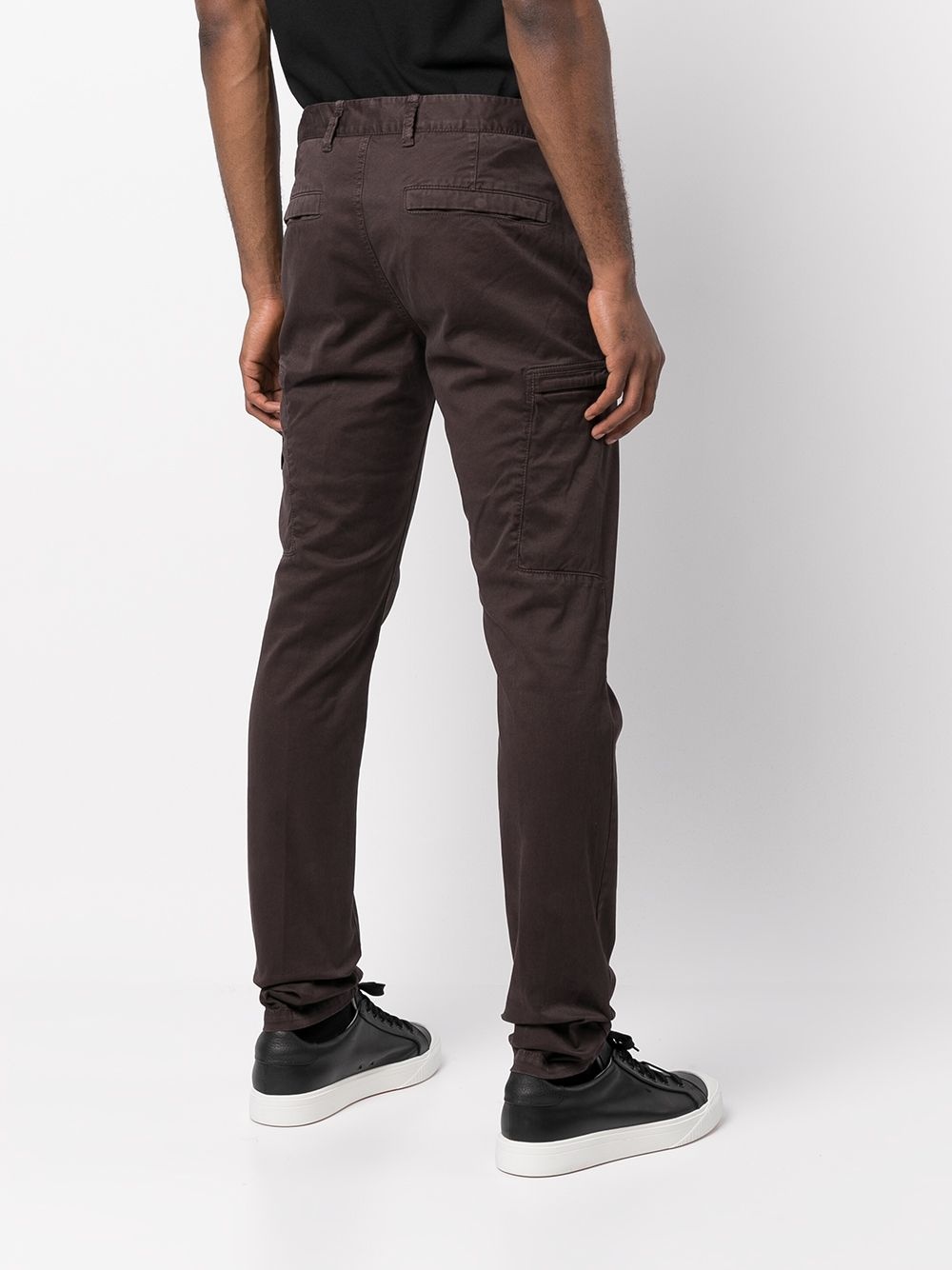 logo-patch straight-leg trousers - 4