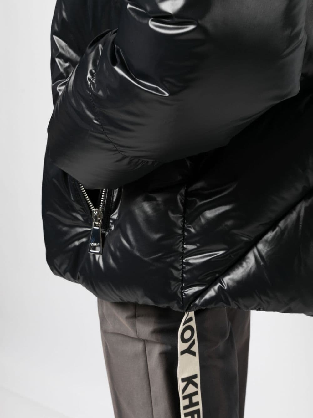logo-tape detail hooded padded jacket - 5