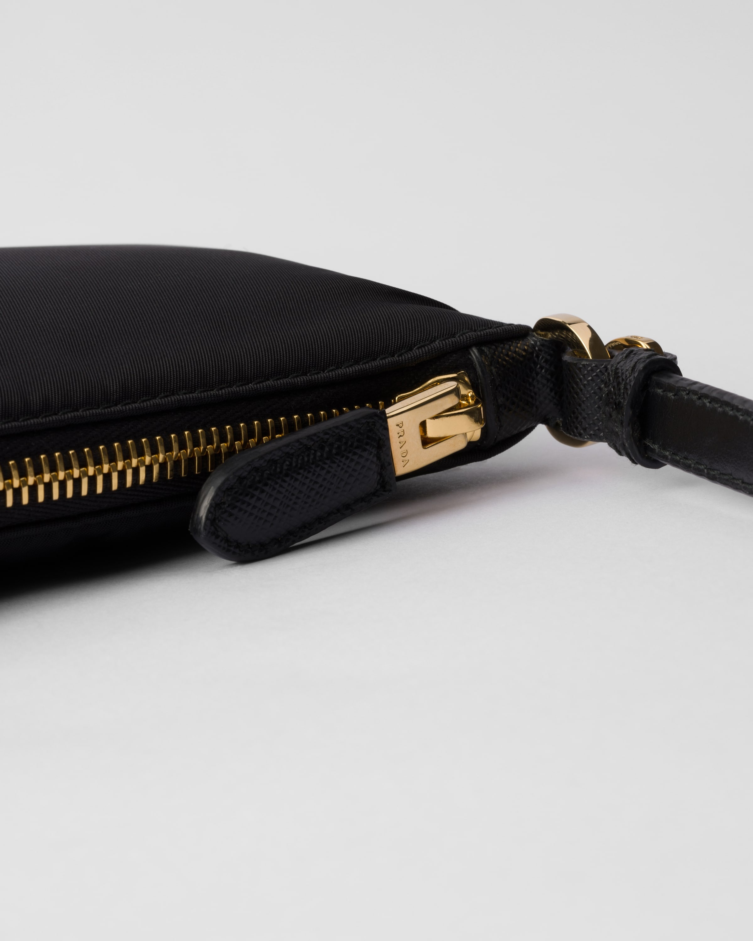 Re-Nylon pouch - 6