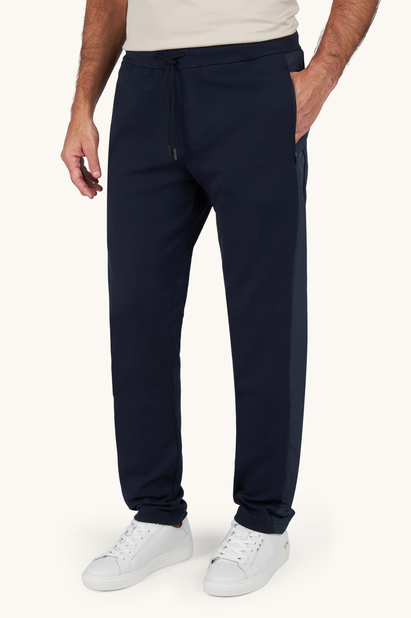 SPORT PANTS IN ACTIVE FLEECE WITH MICROFIBER DETAILS 8