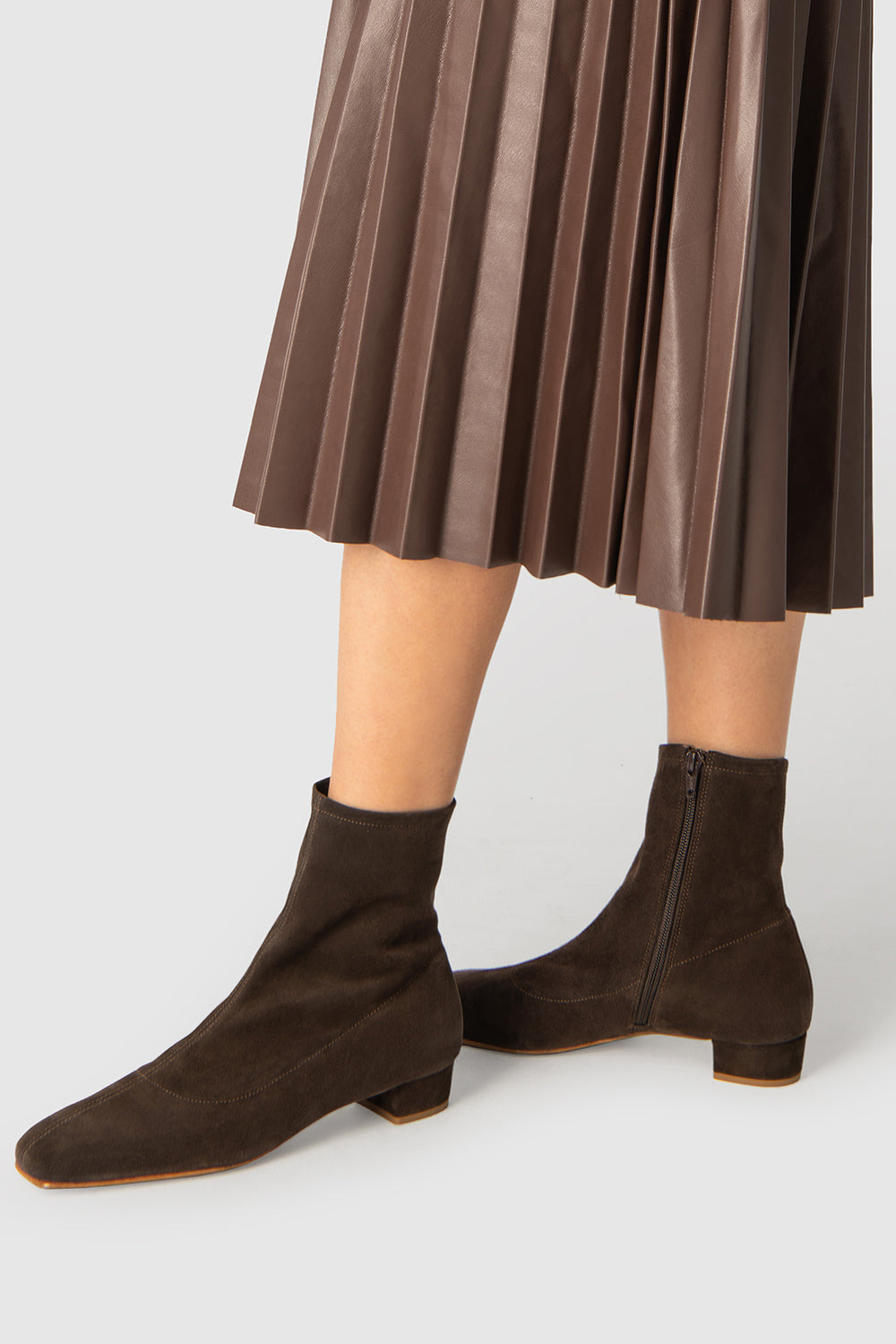 Este Ristretto Suede Leather Ankle Boot - 6