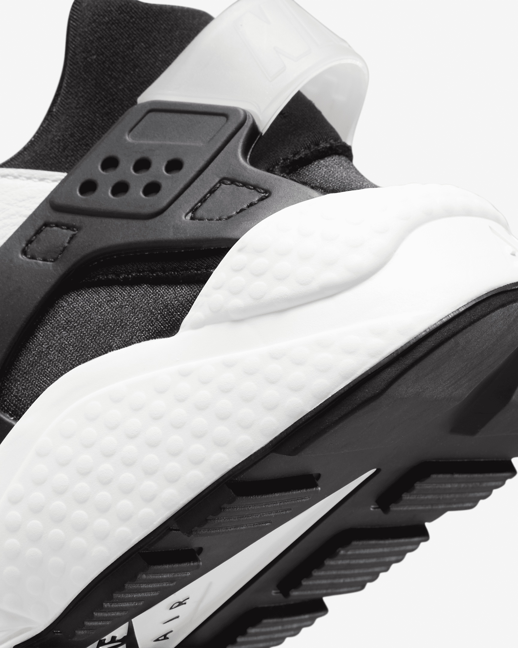 Nike Air Huarache Men's Shoes - 9