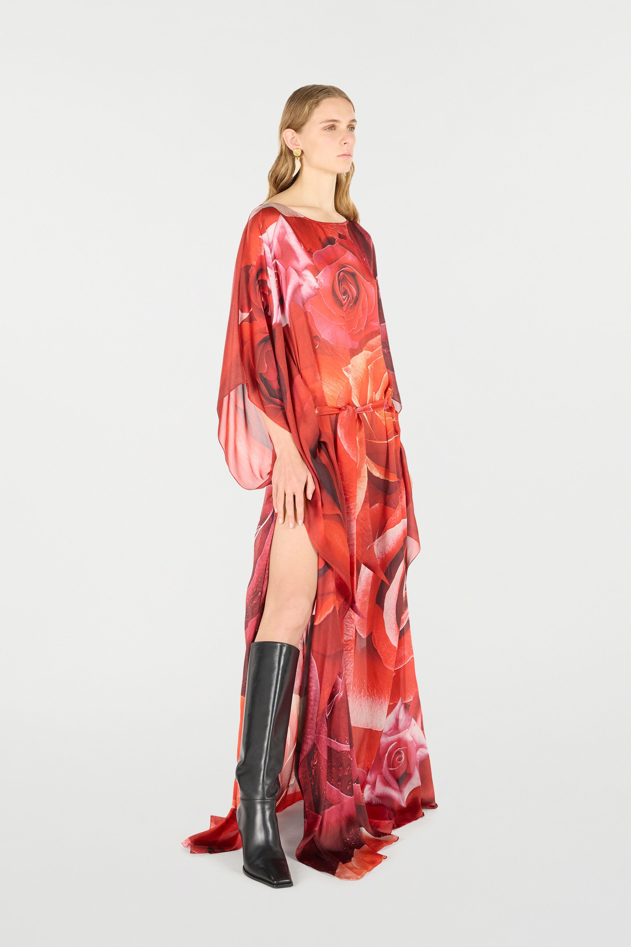 Long Dress With Rose Print - 3