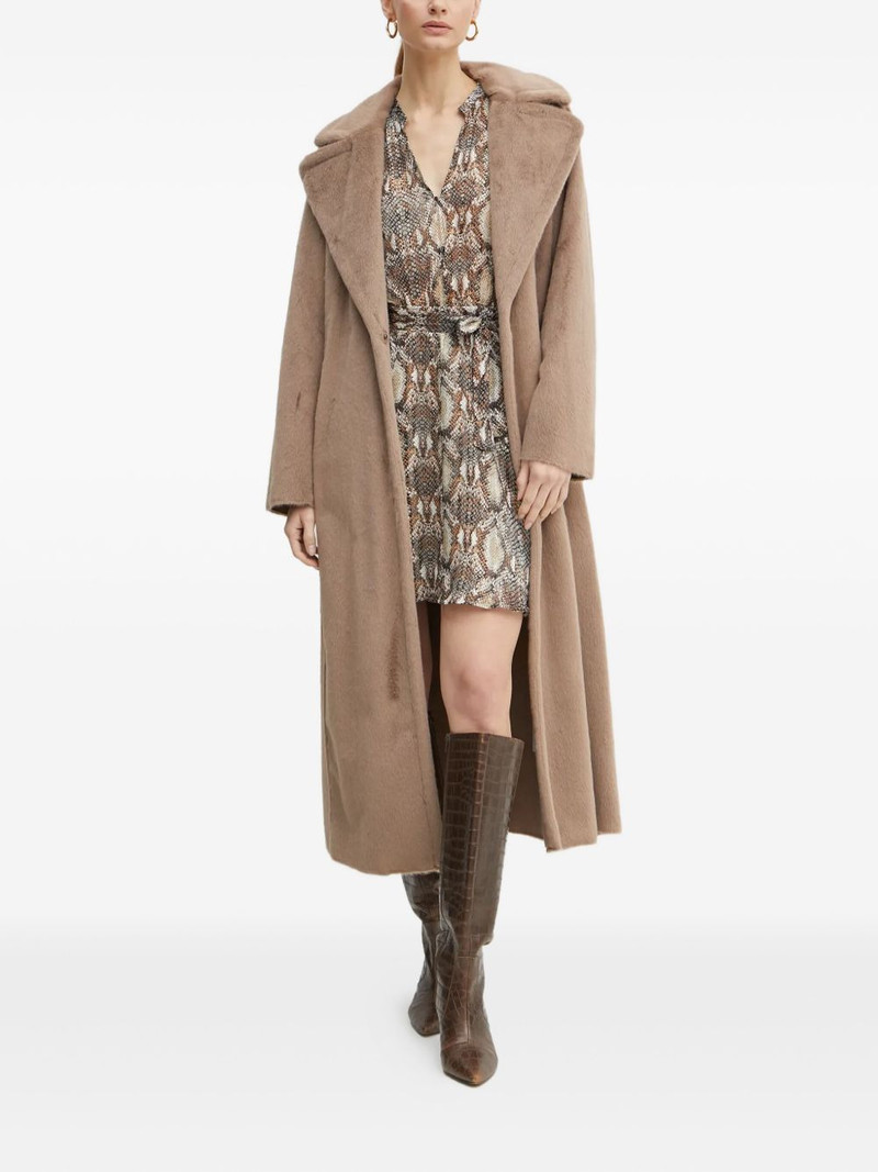 GUESS USA belted wide-lapels coat outlook
