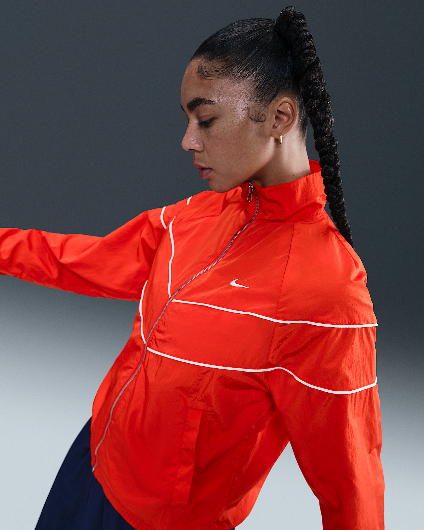 Nike Windrunner Women's Loose UV Woven Full-Zip Jacket - 3