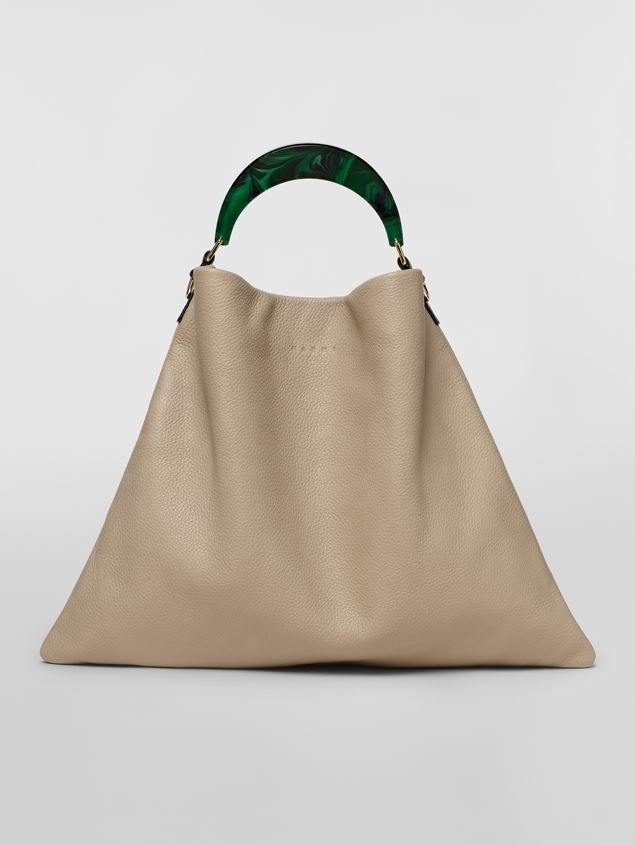 HOBO BAG IN BEIGE GRAINED CALFSKIN AND RESIN HANDLE - 1