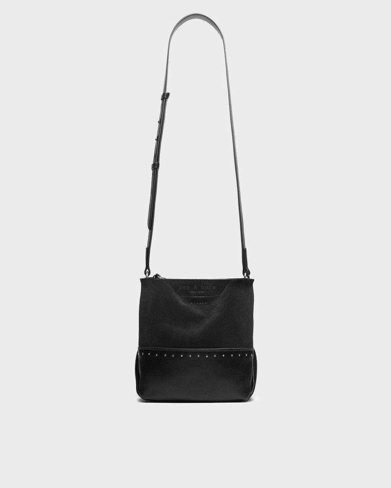 Passenger Crossbody 2.0 - Suede
Large Crossbody Bag 1