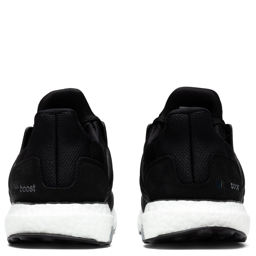 ADIDAS ORIGINALS WOMEN'S ULTRABOOST DNA - CORE BLACK/RED - 4