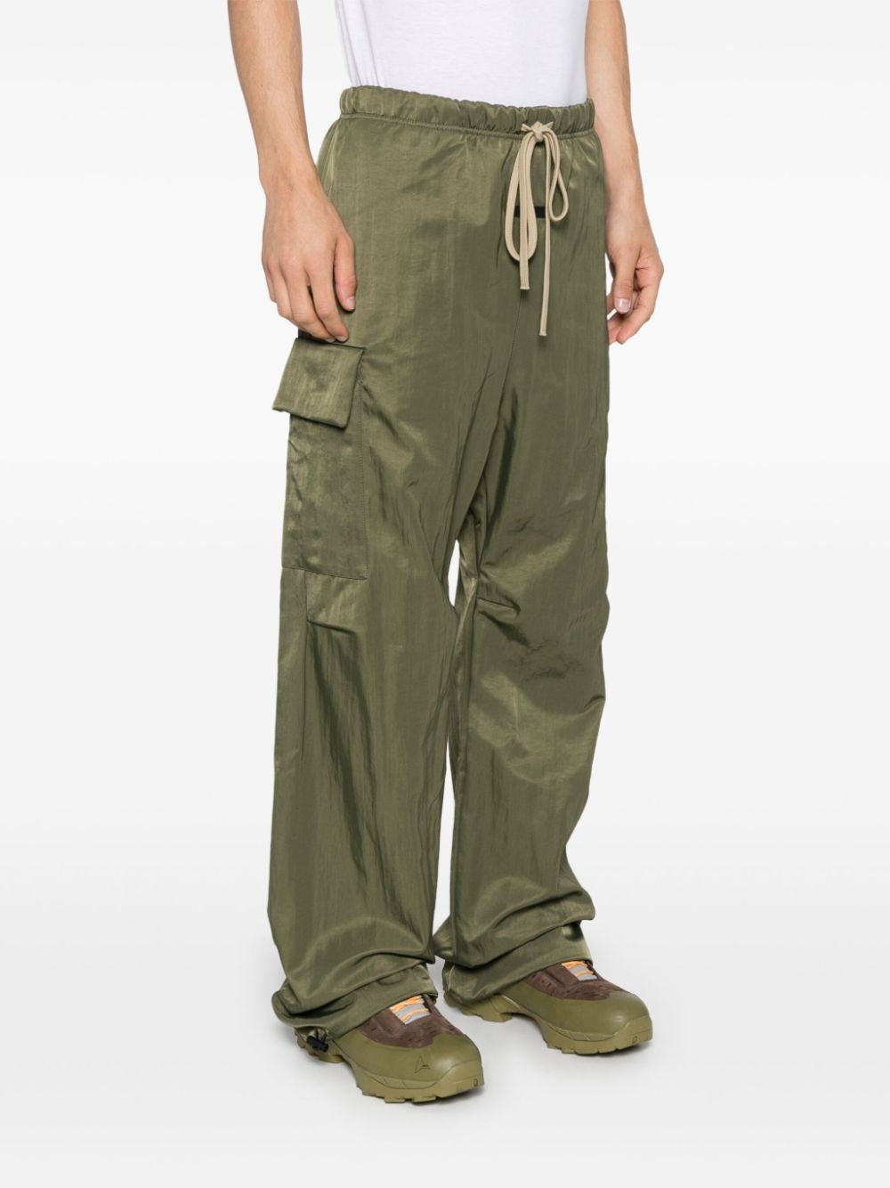 FEAR OF GOD ESSENTIALS - Men Textured Nylon Field Pant - 3